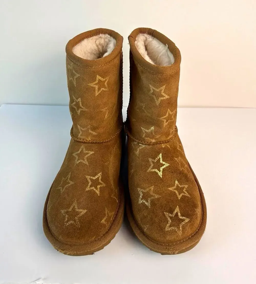 UGG Classic Short Stars Unisex Kids Boot 13 Brown Suede Sheepskin Lined